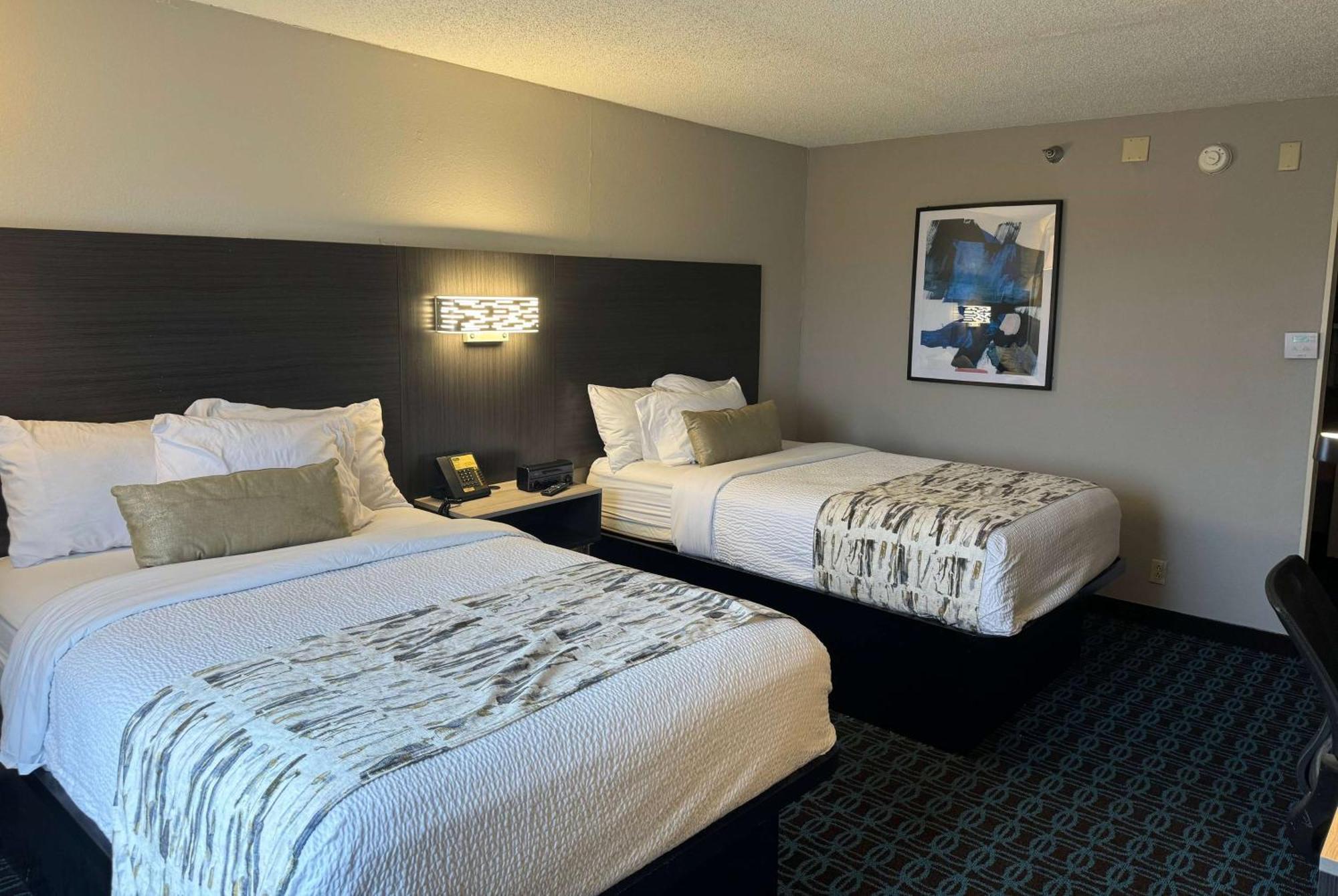 Wingate By Wyndham Dayton North Hotel ภายนอก รูปภาพ
