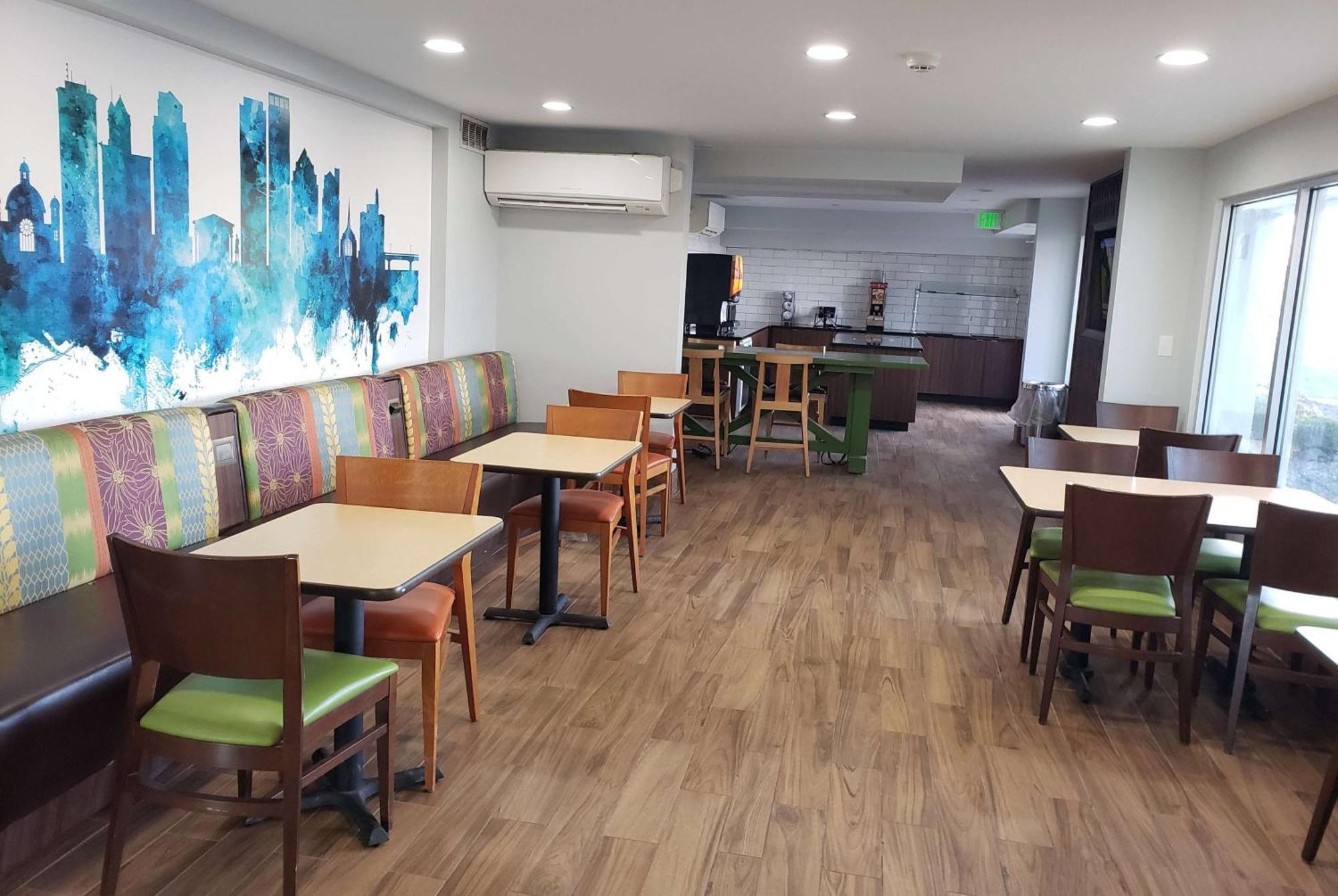 Wingate By Wyndham Dayton North Hotel ภายนอก รูปภาพ